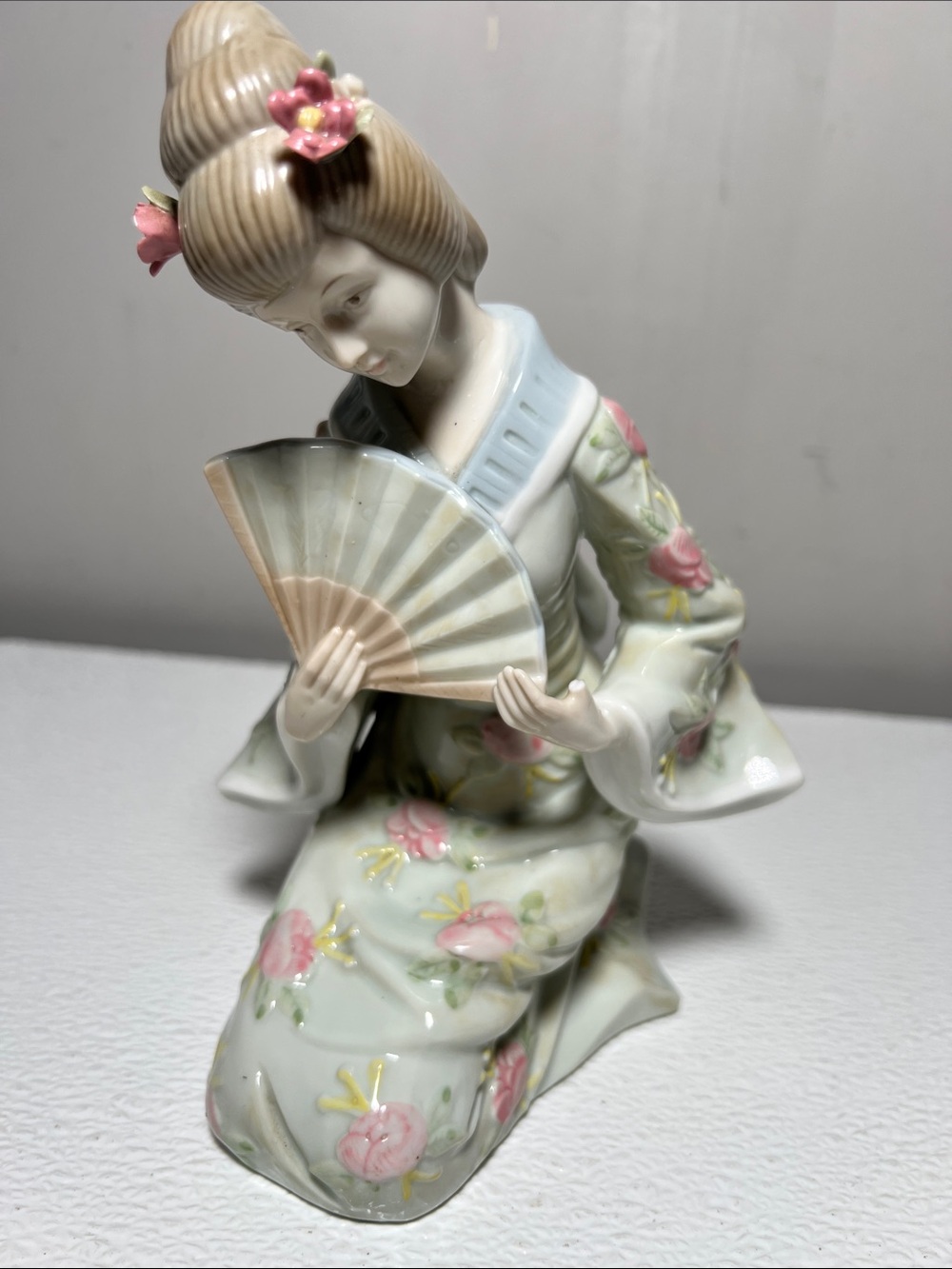 Vintage KPM Glazed Porcelain Kneeling Geisha Woman with Fan 2007